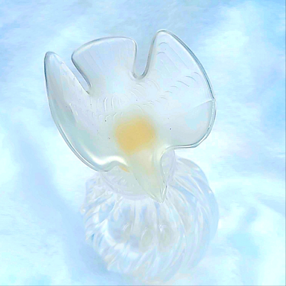 LALIQUE Elegant Glass Dove Perfume Bottle